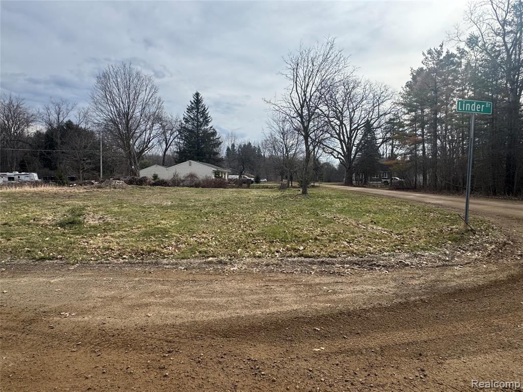 4235 Quick Road, Holly, MI 48442 — Photo 5
