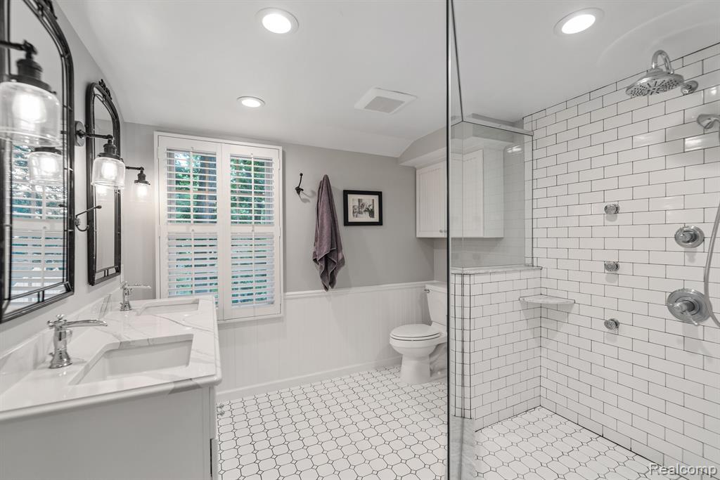 821 BEECH Court, Plymouth, MI 48170 — Photo 32