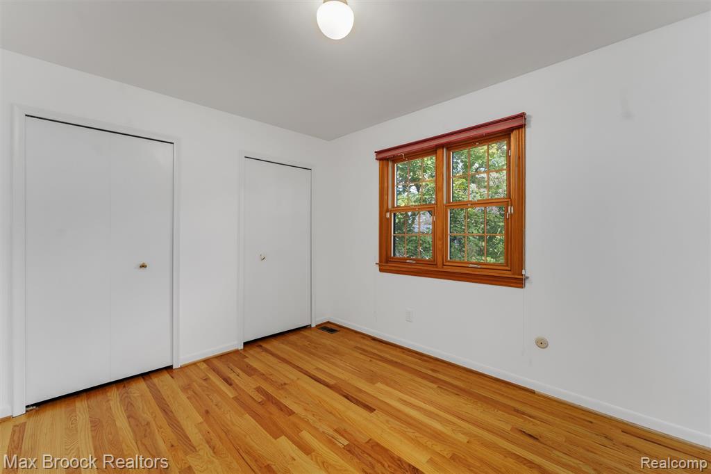 5946 Cherry Crest Drive, West Bloomfield, MI — Photo 25