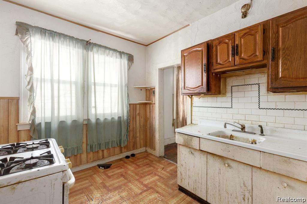 4673 FRENCH Road, Detroit, MI 48214 — Photo 14