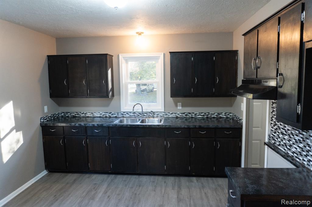 4418 Brunswick Avenue, Flint, MI 48507 — Photo 25
