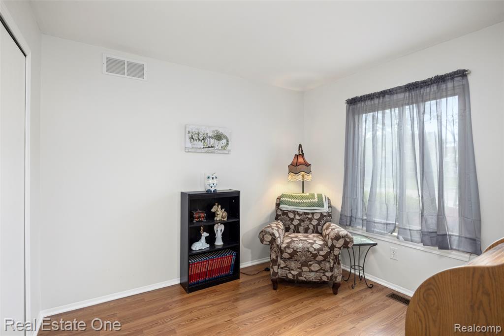 1194 Paddington Road, Canton, MI 48187 — Photo 16