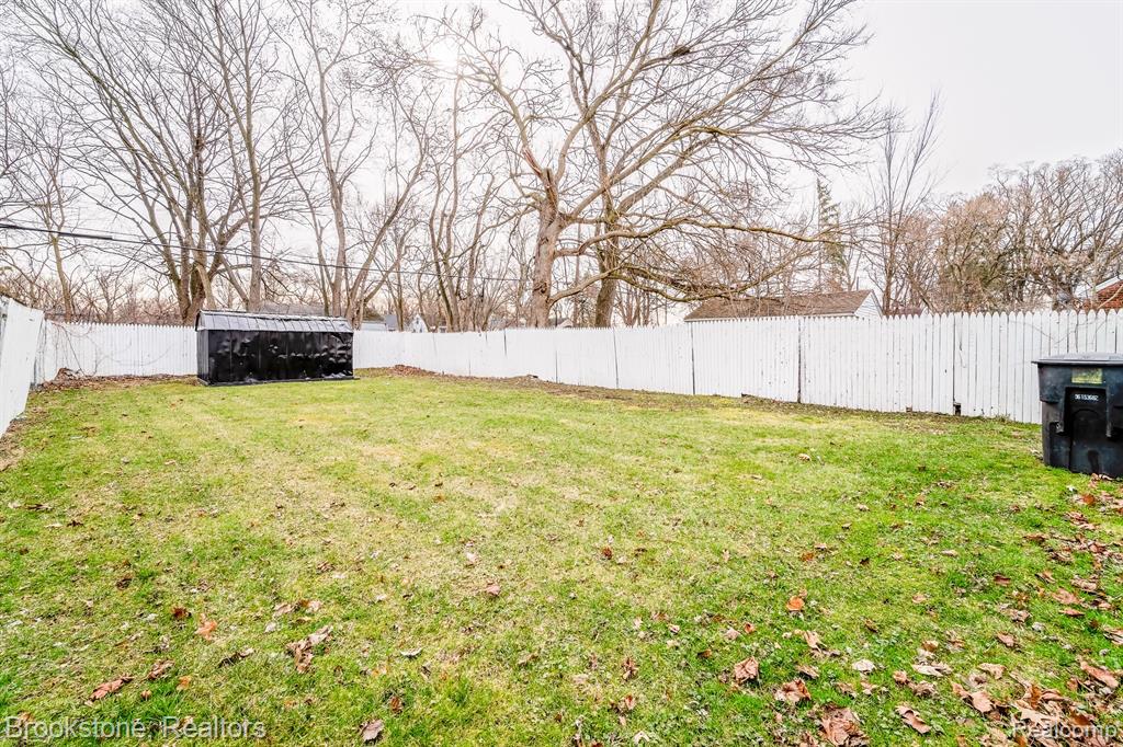 17228 Stout Street, Detroit, MI 48219 — Photo 46