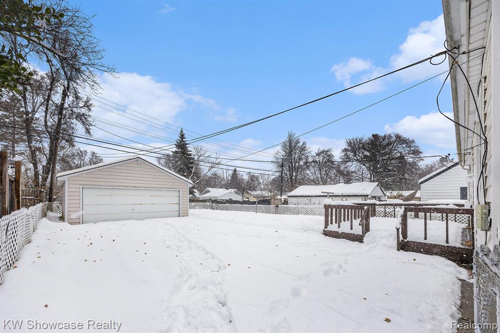575 4th Avenue, Pontiac, MI 48340 — Photo 16