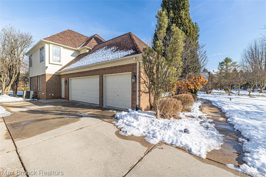 41450 Mission Lane, Novi, MI — Photo 41