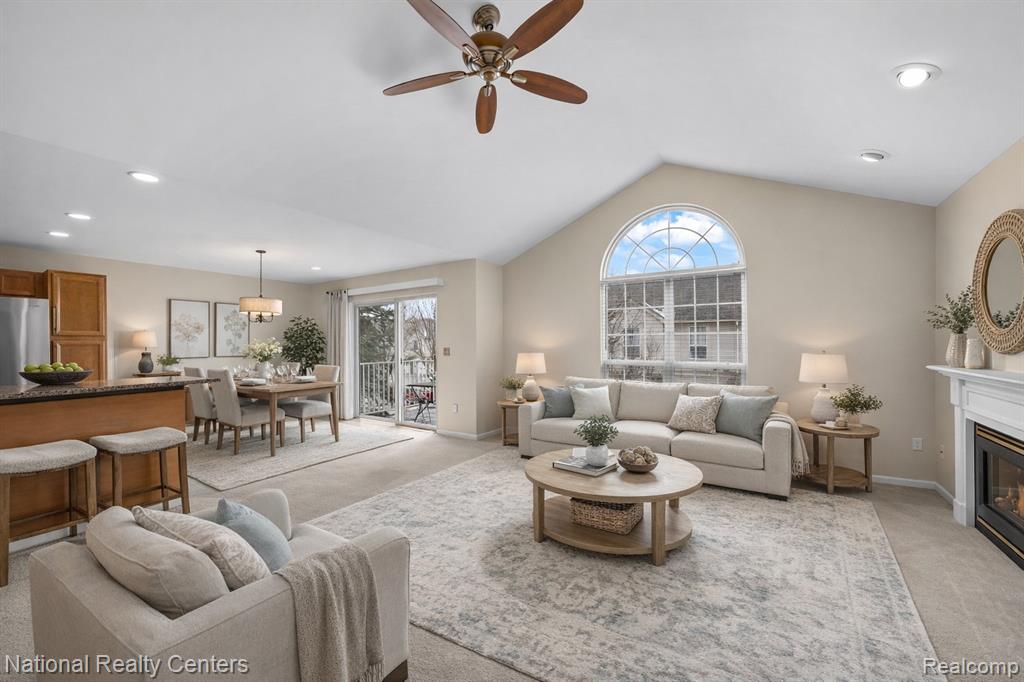 7201 Farmingdale Lane, Walled Lake, MI 48390 — Photo 6
