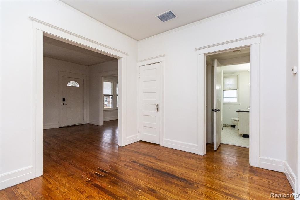 8175 CENTRAL, Center Line, MI 48015 — Photo 8