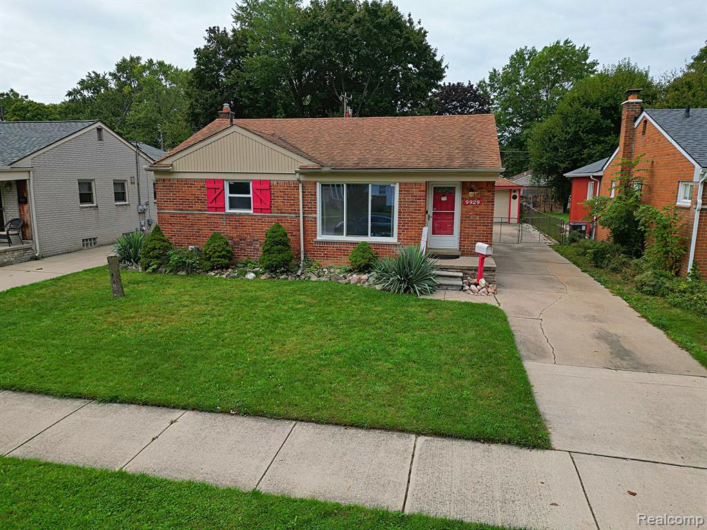 9929 DEERING Street, Livonia, MI 48150 — front exterior