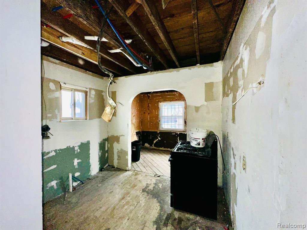 9252 WARD Street, Detroit, MI 48228 — Photo 11