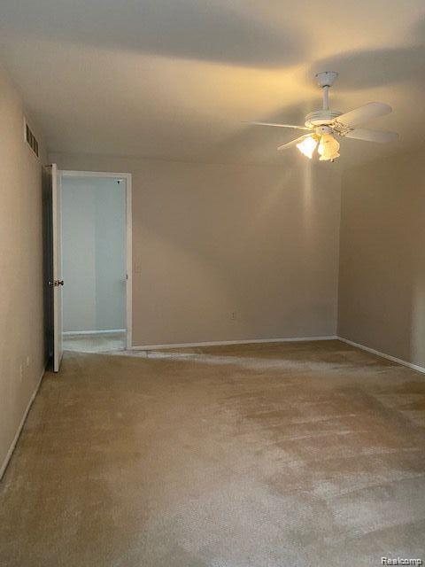 404 WILLOW GROVE Lane, Rochester Hills, MI 48307 — Photo 19