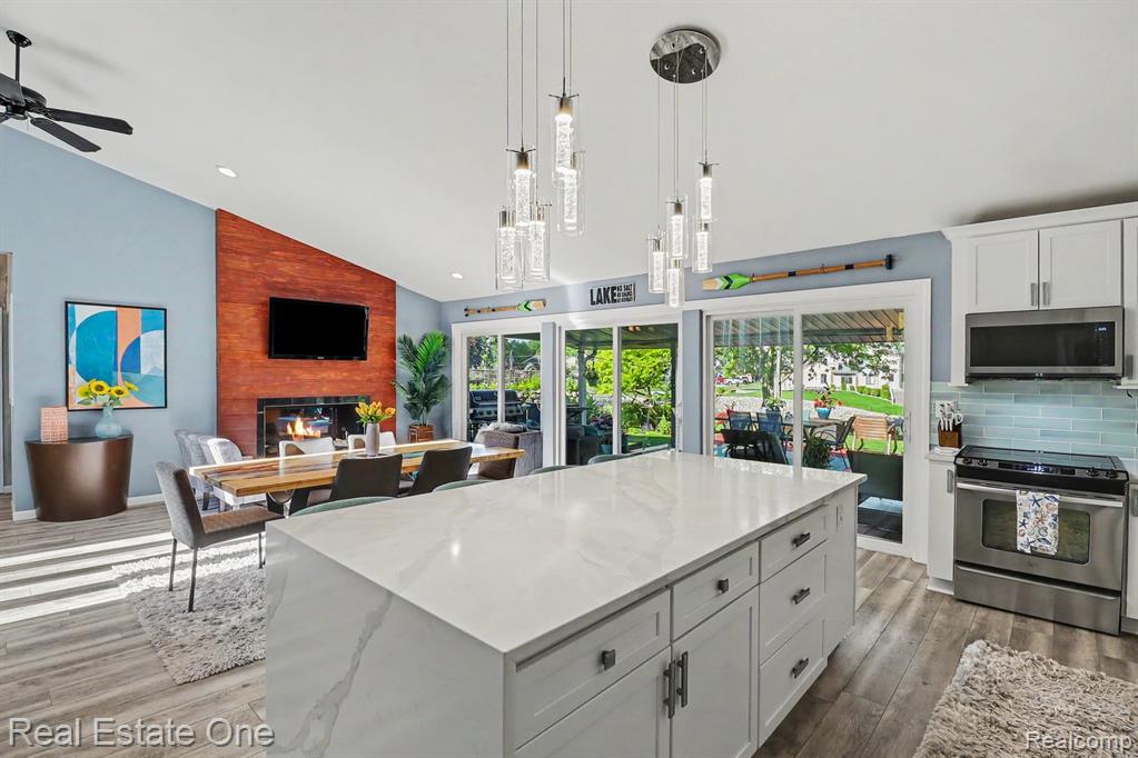 310 Pine Tree Rd Road, Lake Orion, MI 48362 — Photo 12