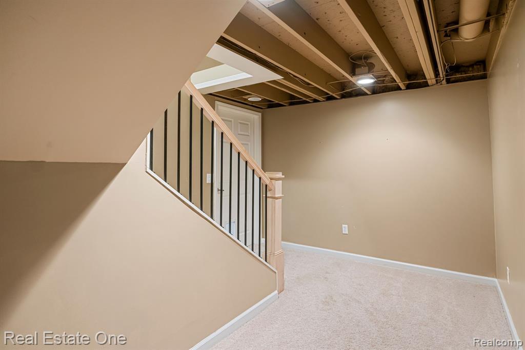 7737 TURRILLIUM Lane, Waterford, MI 48327 — Photo 30