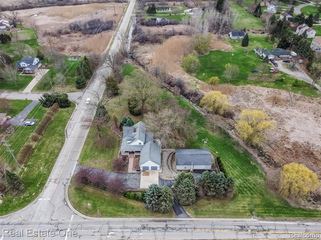 11030 Marshall Road, South Lyon, MI 48178 — Photo 4