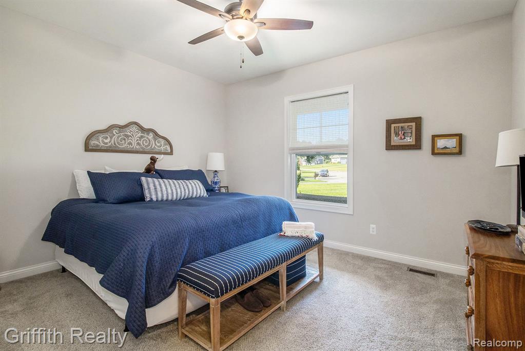 8285 MEADOW CREEK Lane, Pinckney, MI 48169 — Photo 25