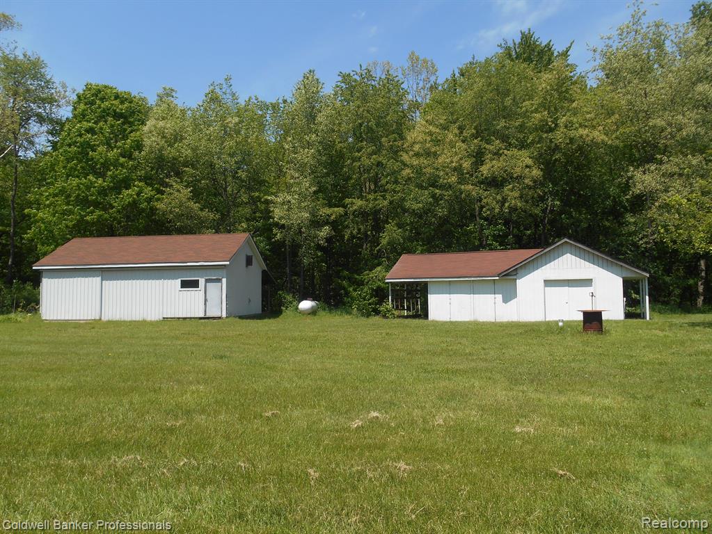 1651 CASTLE Road, North Branch, MI 48461 — Photo 2