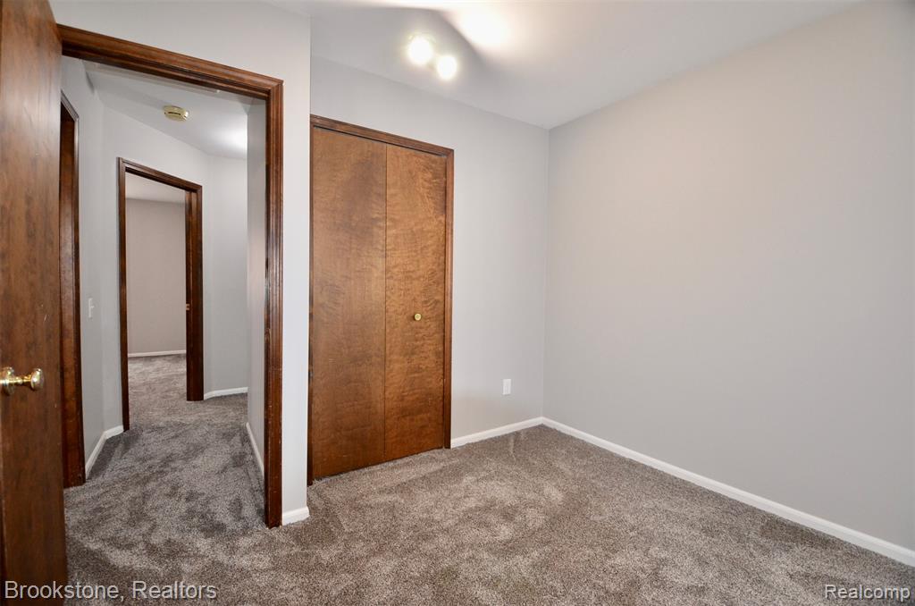 7244 Chapel View Drive, Clarkston, MI — Photo 45