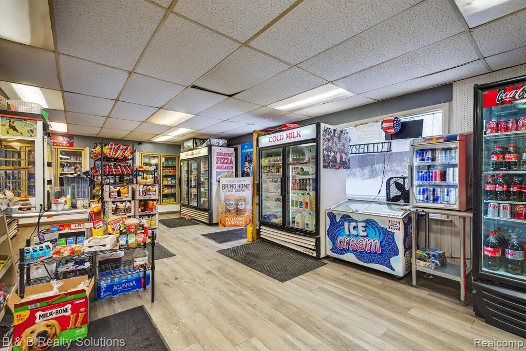 5009 Lapeer Road, Columbiaville, MI 48421 — Photo 4