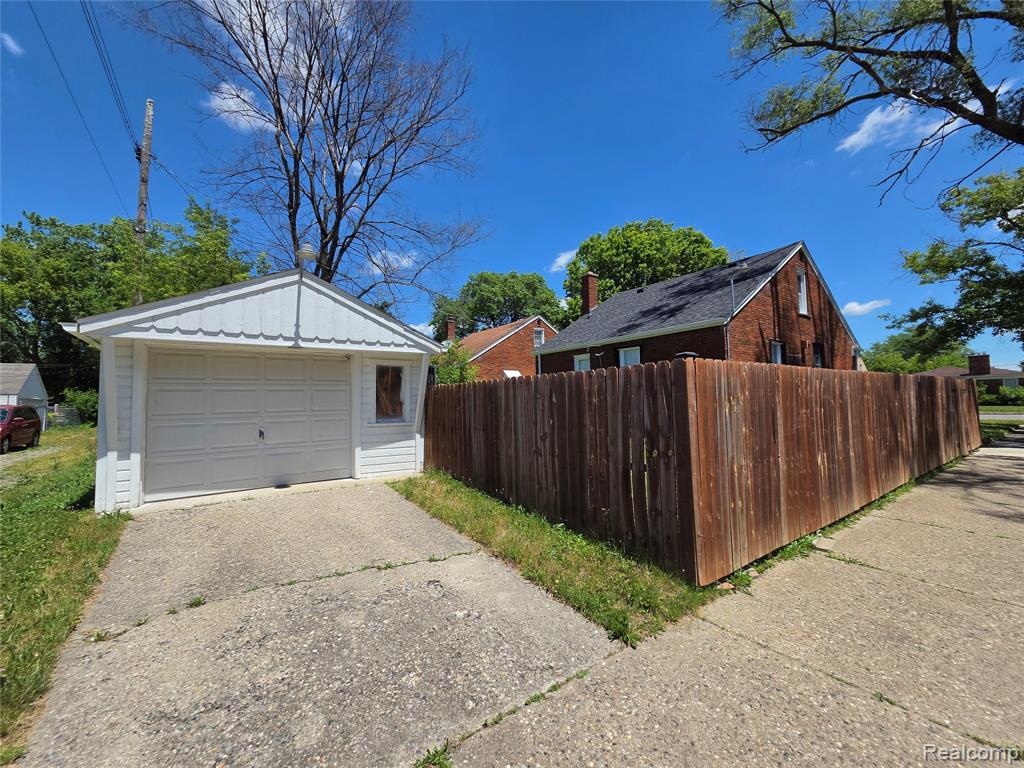 20005 Regent Drive, Detroit, MI 48205 — Photo 5