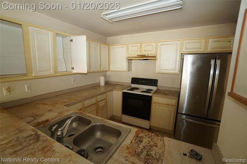 9025 Newport Way, 24, Livonia, MI 48150 — Photo 5