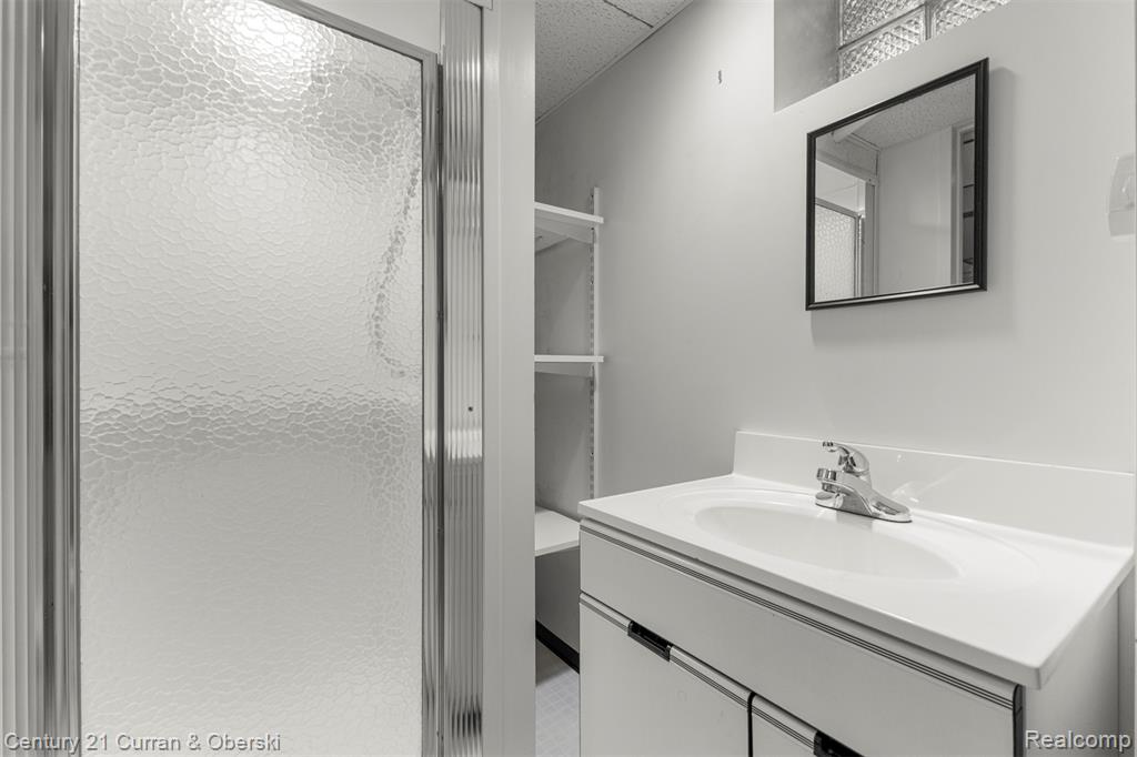 7146 Luana Avenue, Allen Park, MI 48101 — Photo 29