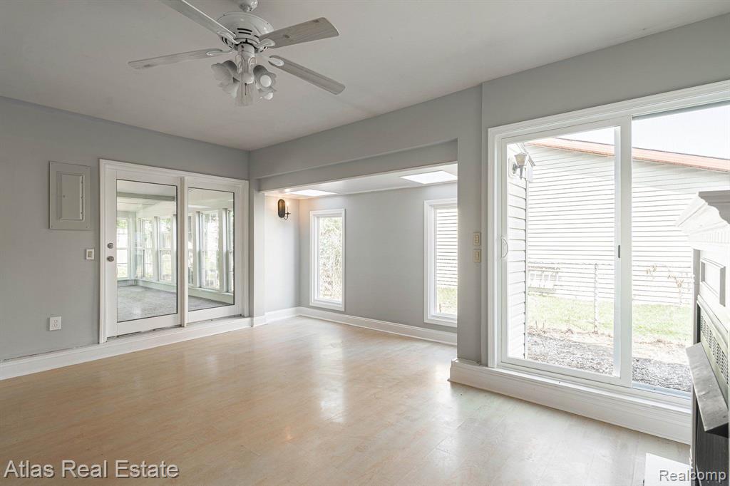 10493 Green Road, Goodrich Vlg, MI — Photo 27