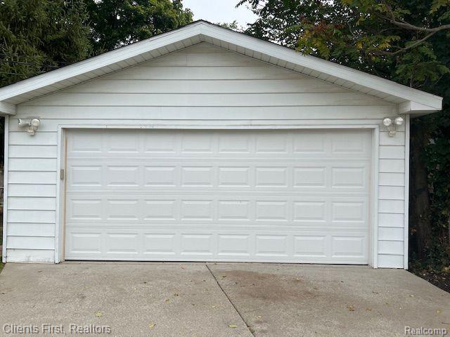 225 DEVONSHIRE Street, Ypsilanti, MI 48198 — Photo 65