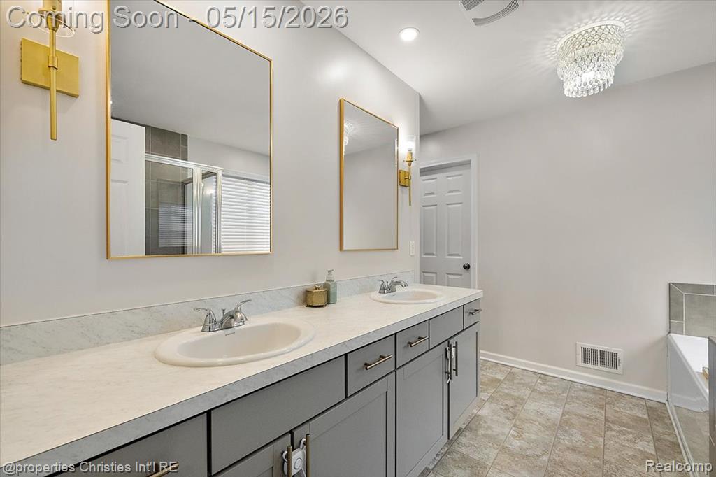20251 Bonica Drive, Clinton Twp, MI 48038 — Photo 27