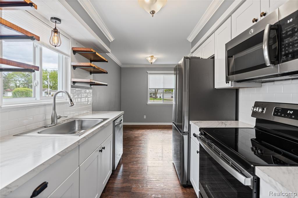 6087 E Hill Road, Grand Blanc, MI 48439 — Photo 18