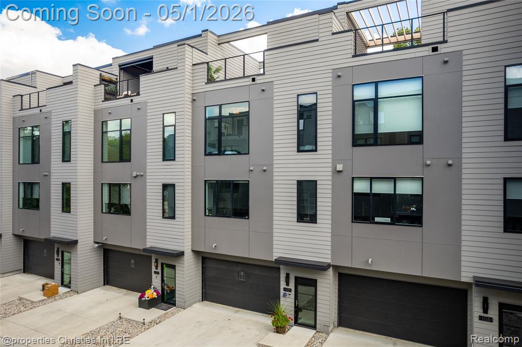 108 N CENTER Cove