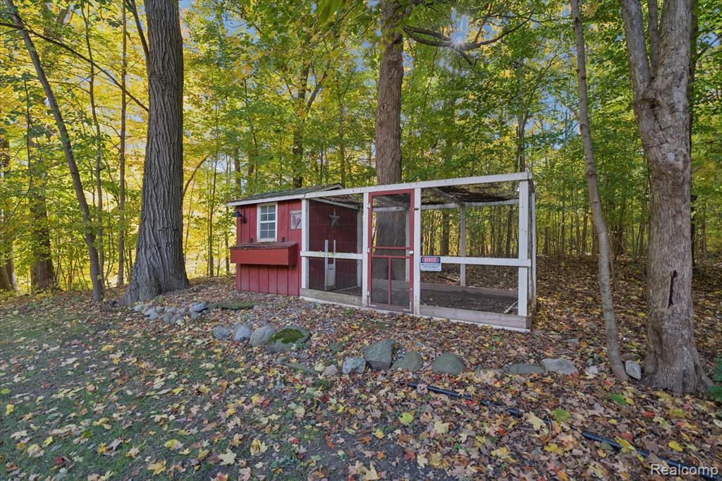 5203 N Bancroft, Bancroft, MI 48429 — Photo 72