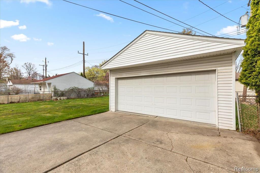9159 NATHALINE, Redford, MI 48239 — Photo 22