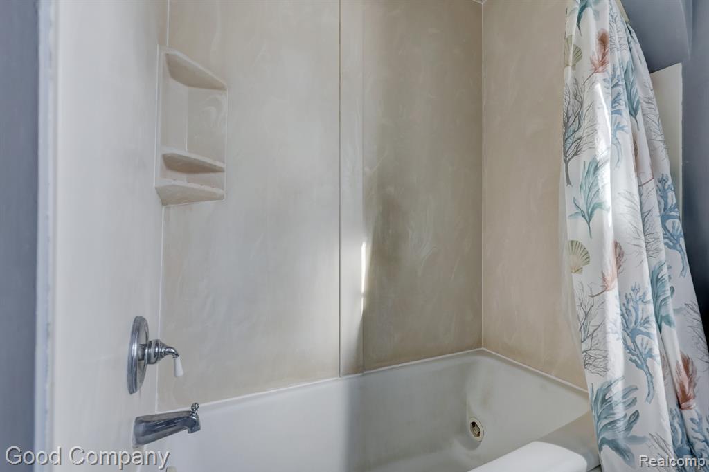 18930 Hillcrest Street, Beverly Hills, MI 48025 — Photo 62