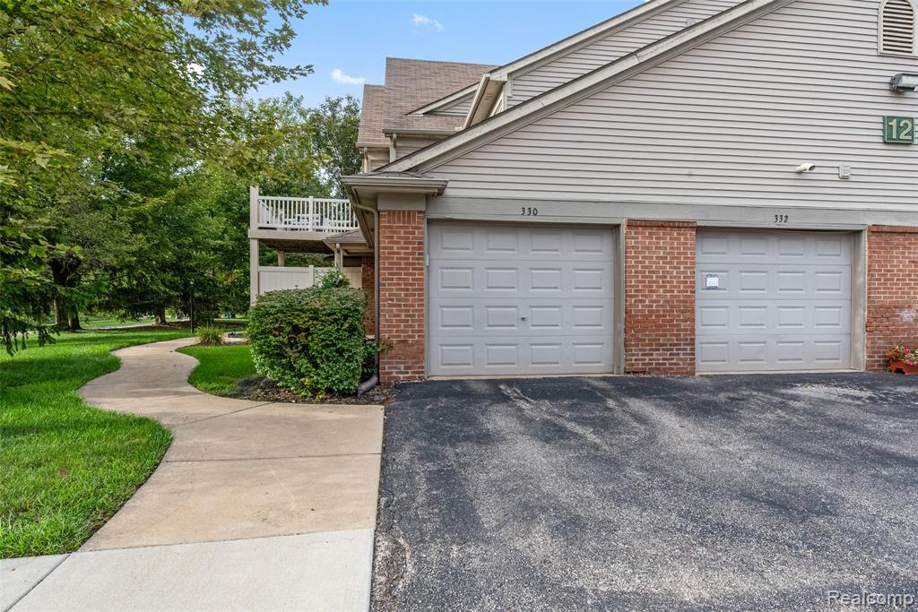 332 Marigold Circle, Westland, MI — Photo 24