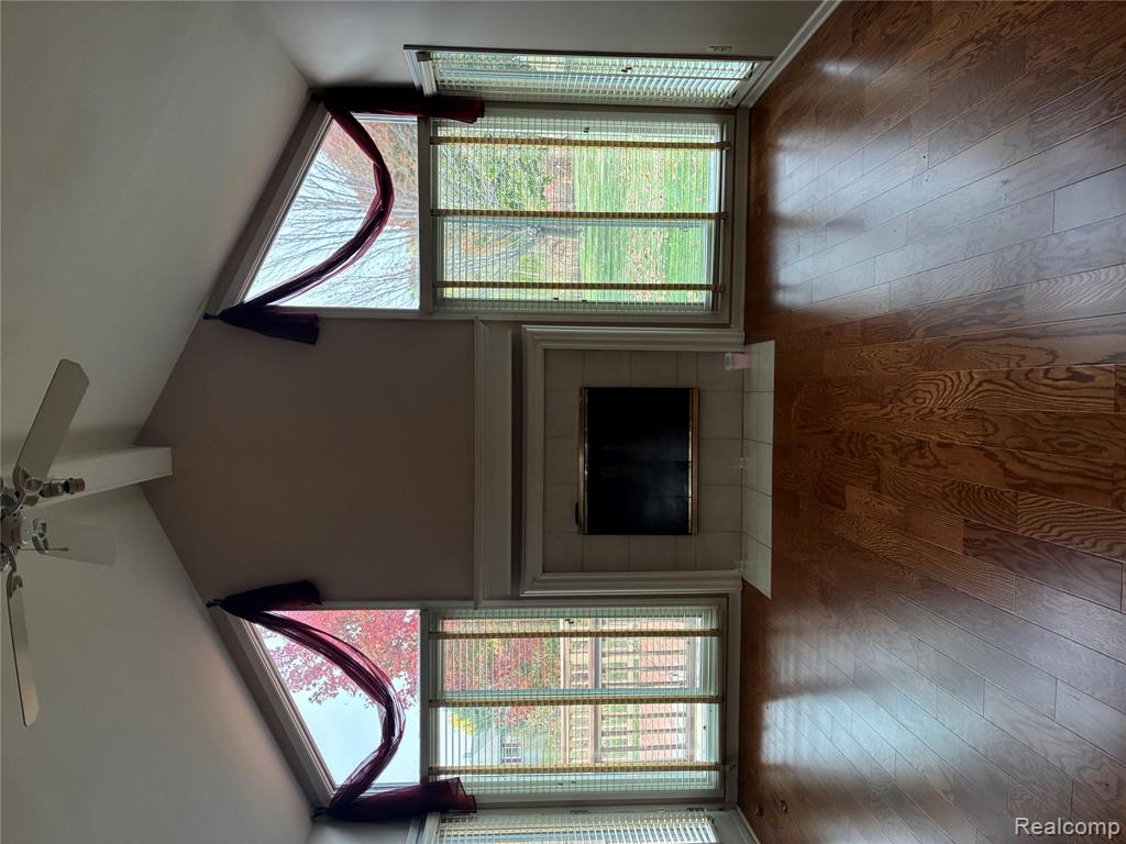 48421 Milonas Drive, Shelby Twp, MI 48315 — Photo 12