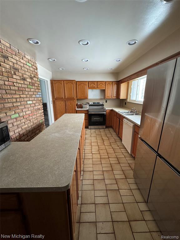 2041 Twilight Hill, Commerce Twp, MI 48390 — Photo 12