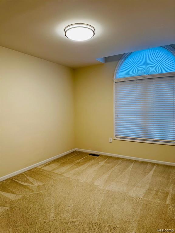5313 SIMPSON LAKE Road, West Bloomfield, MI 48323 — Photo 13