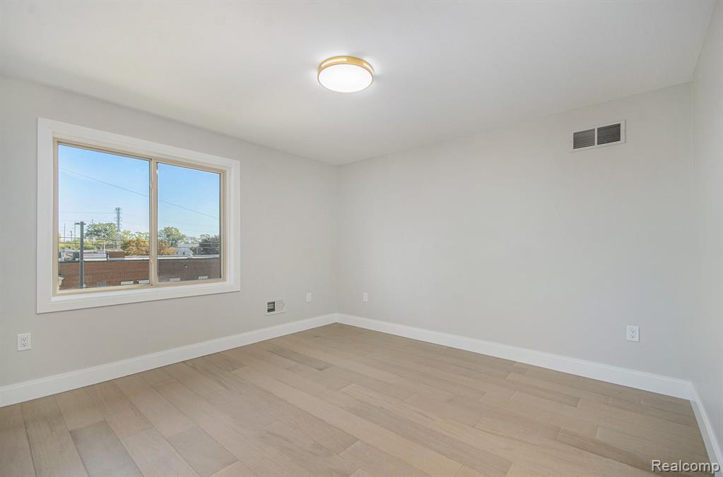 5268 Hartwell Street, Dearborn, MI 48126 — Photo 24