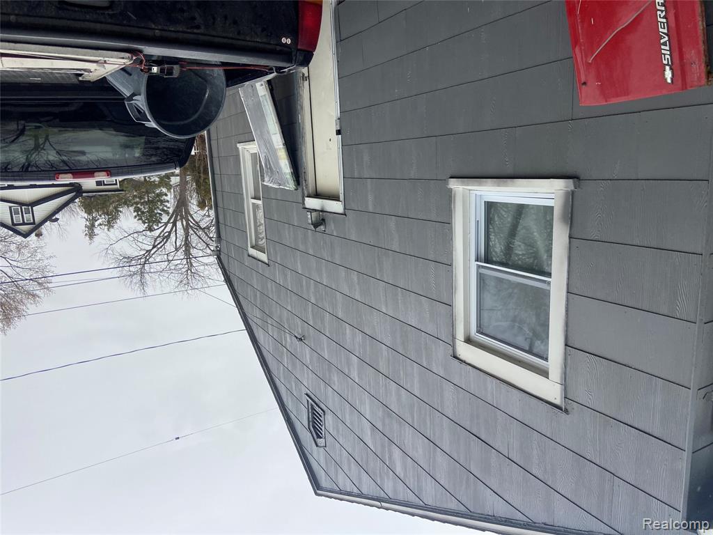 937 Barrie Avenue, Flint, MI 48507 — Photo 3