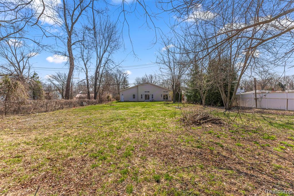 29940 Bock Street, Garden City, MI — Photo 12