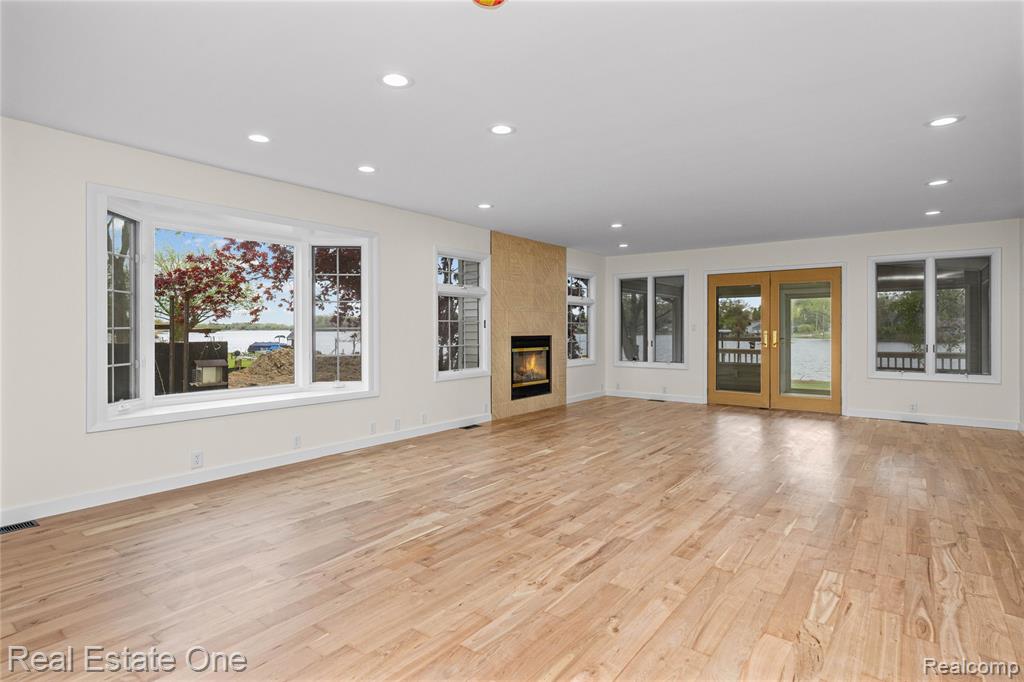 9047 Gale Road, White Lake, MI — Photo 13