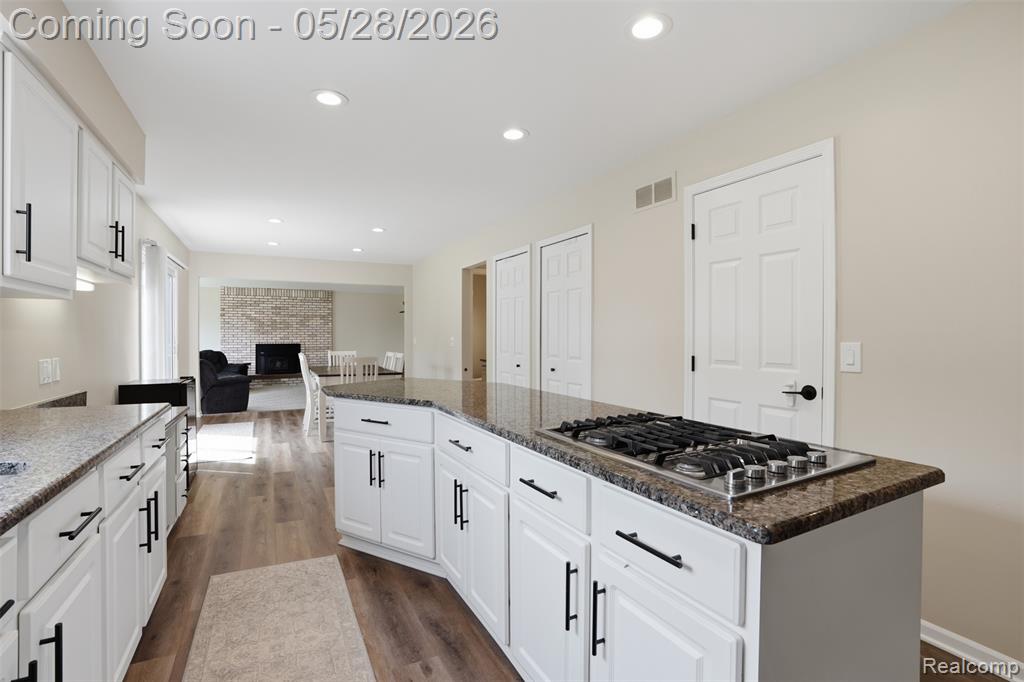 8792 Salem Farms Drive, South Lyon, MI 48178 — Photo 11