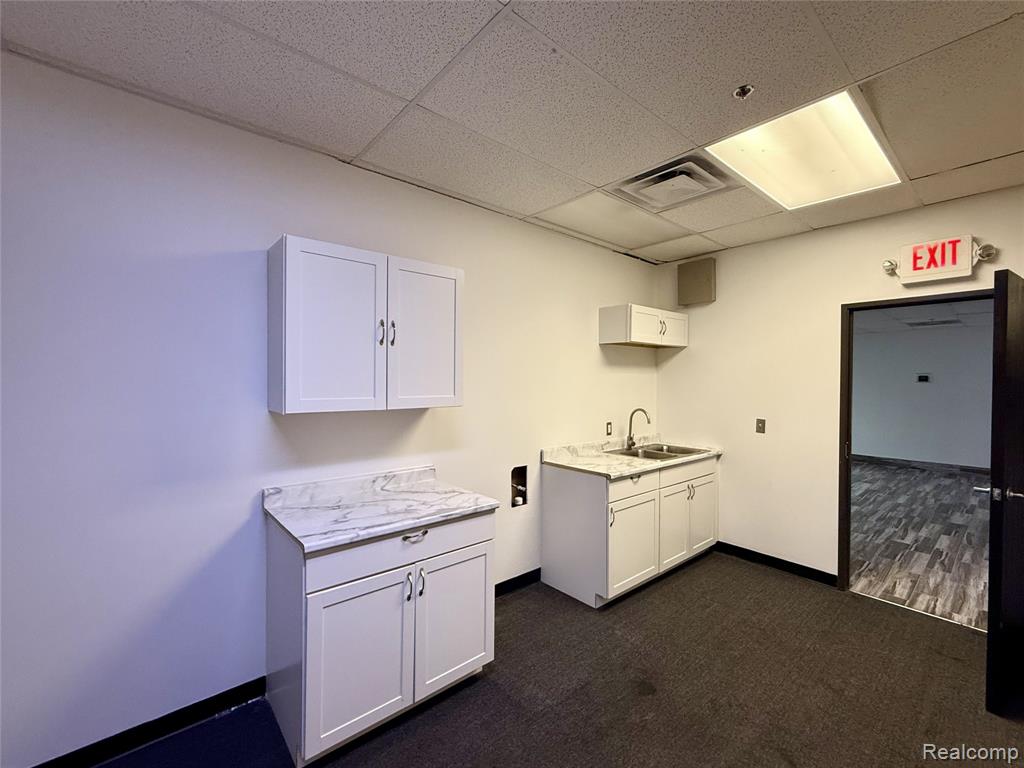 6050 GREENFIELD Road, Dearborn, MI 48126 — Photo 19