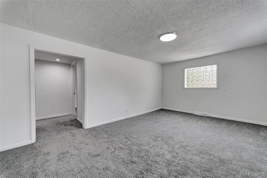 20885 Westview Avenue, Ferndale, MI 48220 — Photo 7