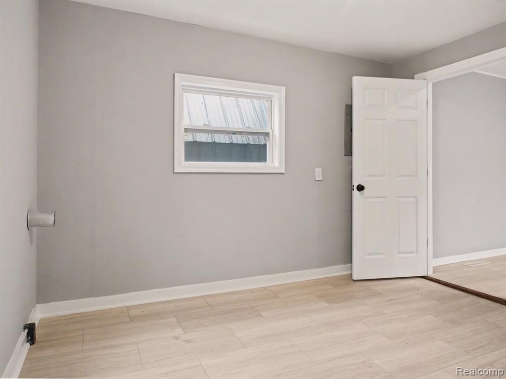 259 N Genesee Street, Montrose, MI 48457 — Photo 15