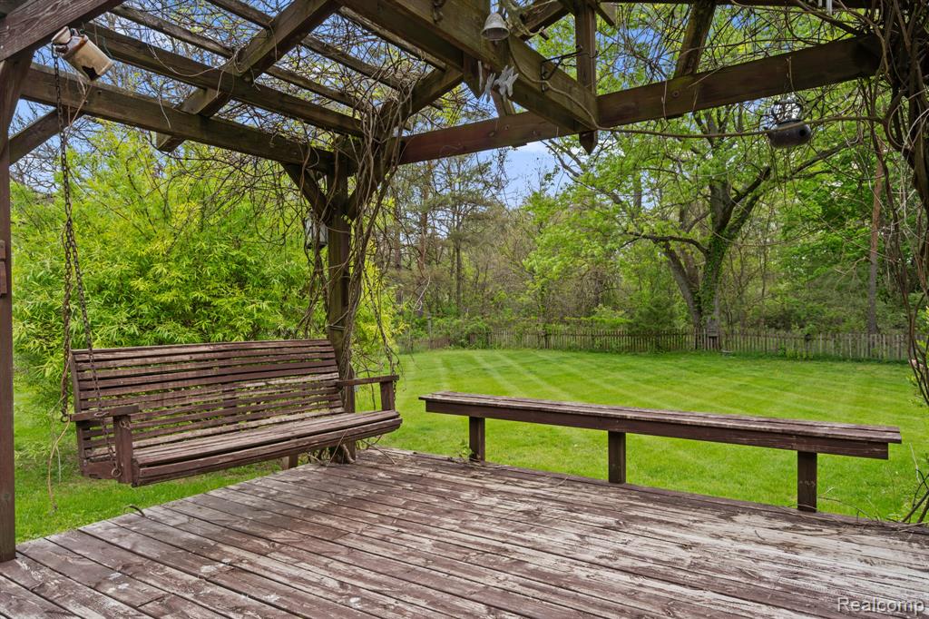 7540 Dexter Pinckney Road, Dexter, MI 48130 — Photo 15