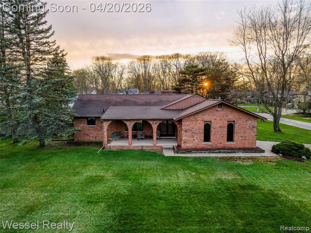 53659 Wolf Drive, Shelby Twp, MI 48316 — Photo 2
