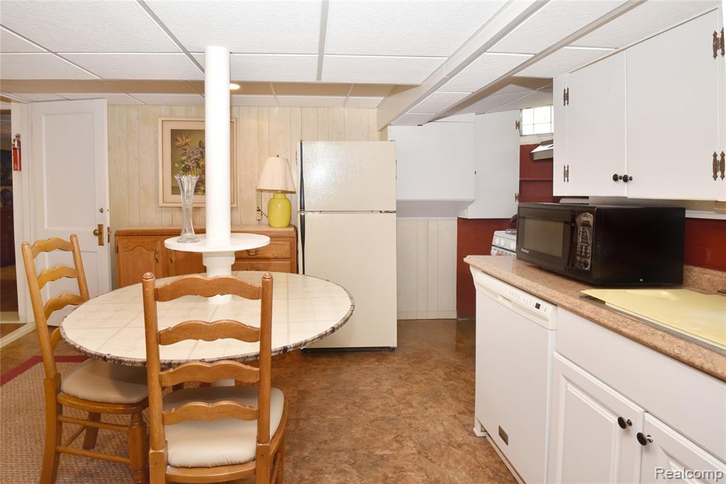 14127 Woodmont Avenue, Detroit, MI 48227 — Photo 36