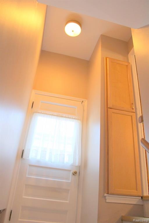9854 Sterling Avenue, Allen Park, MI 48101 — Photo 30