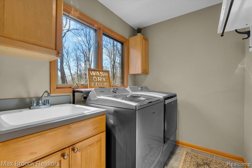 5970 Lynne Hollow Drive, Commerce Twp, MI 48382 — Photo 31