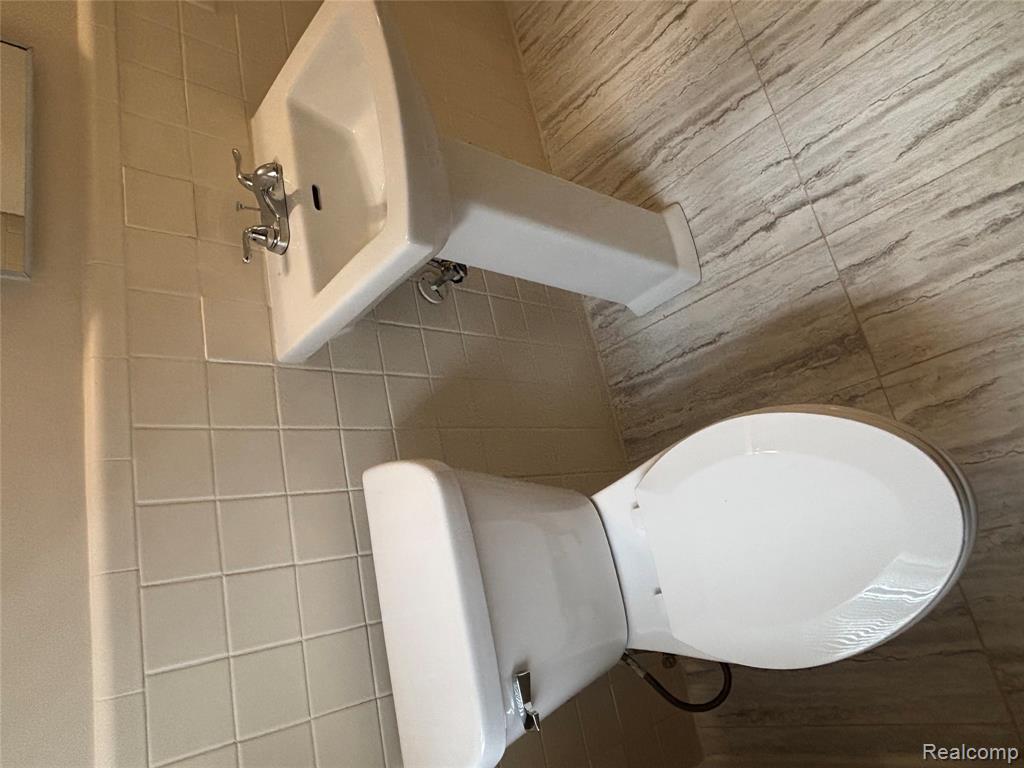 7637 Dacosta, Redford, MI 48239 — Photo 19